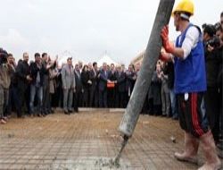 Küle dönen çarşıda yeni temel atıldı