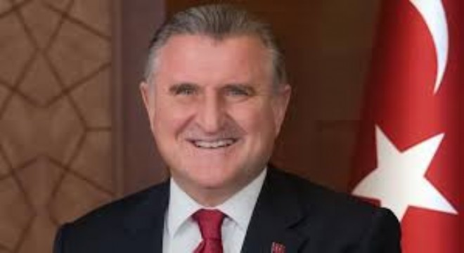 Bakan Bak’tan Yaz Spor Okulları ve Gençlik Mesajı