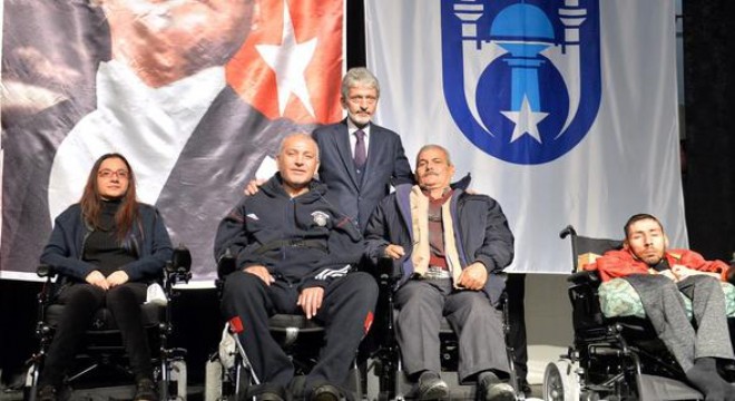 Büyükşehir’den engellilere 10 akülü araç