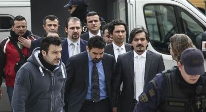 Yunanistan daki firari FETÖ cüler kaçırılmaktan korkuyor: İzin verin gidelim